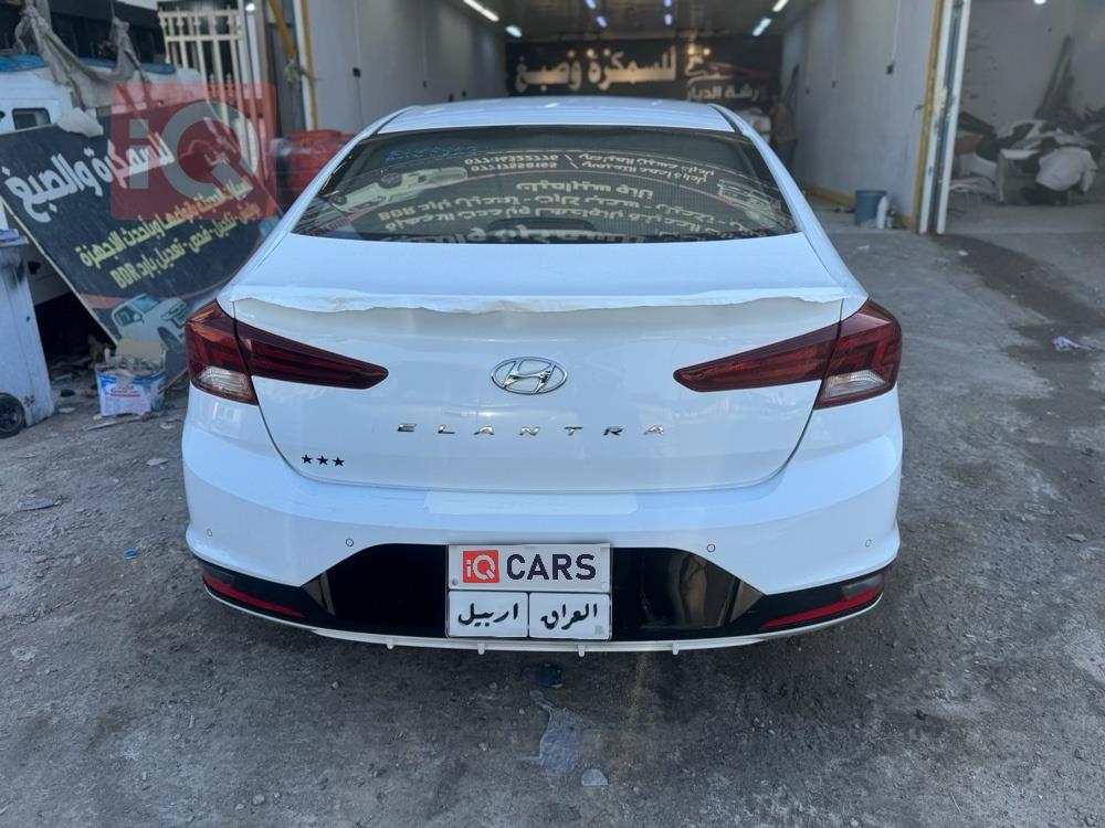 هيونداي النترا